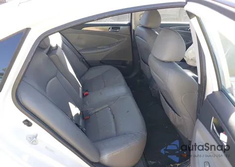 2011 Hyundai Sonata Hybrid z USA, uszkodzony, nr VIN KMHEC4A40BA008033